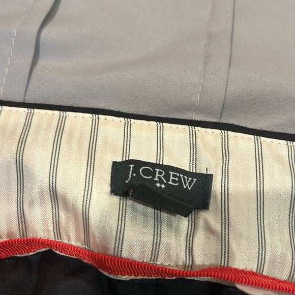 Black J Crew size 10 City Fit trousers with button detail and cuffed legs - Picture 4 of 4